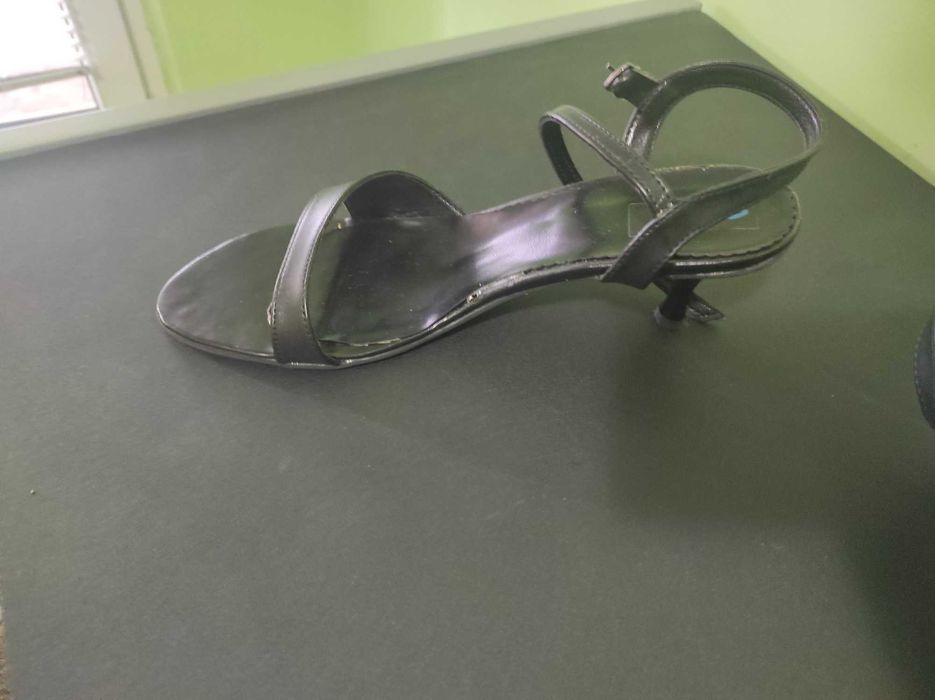 Обувки с чанта и сандали