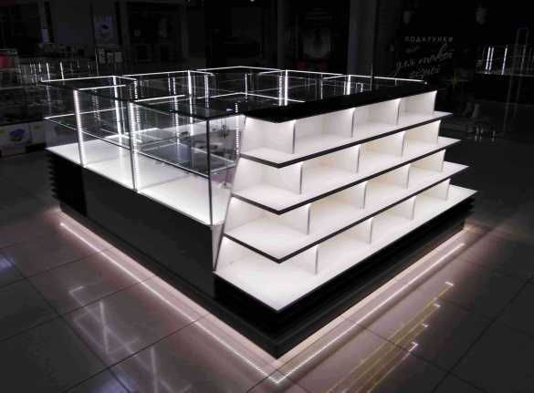 Ресепшен, Торговое оборудование, Витрина. Касса / витражи / полки /