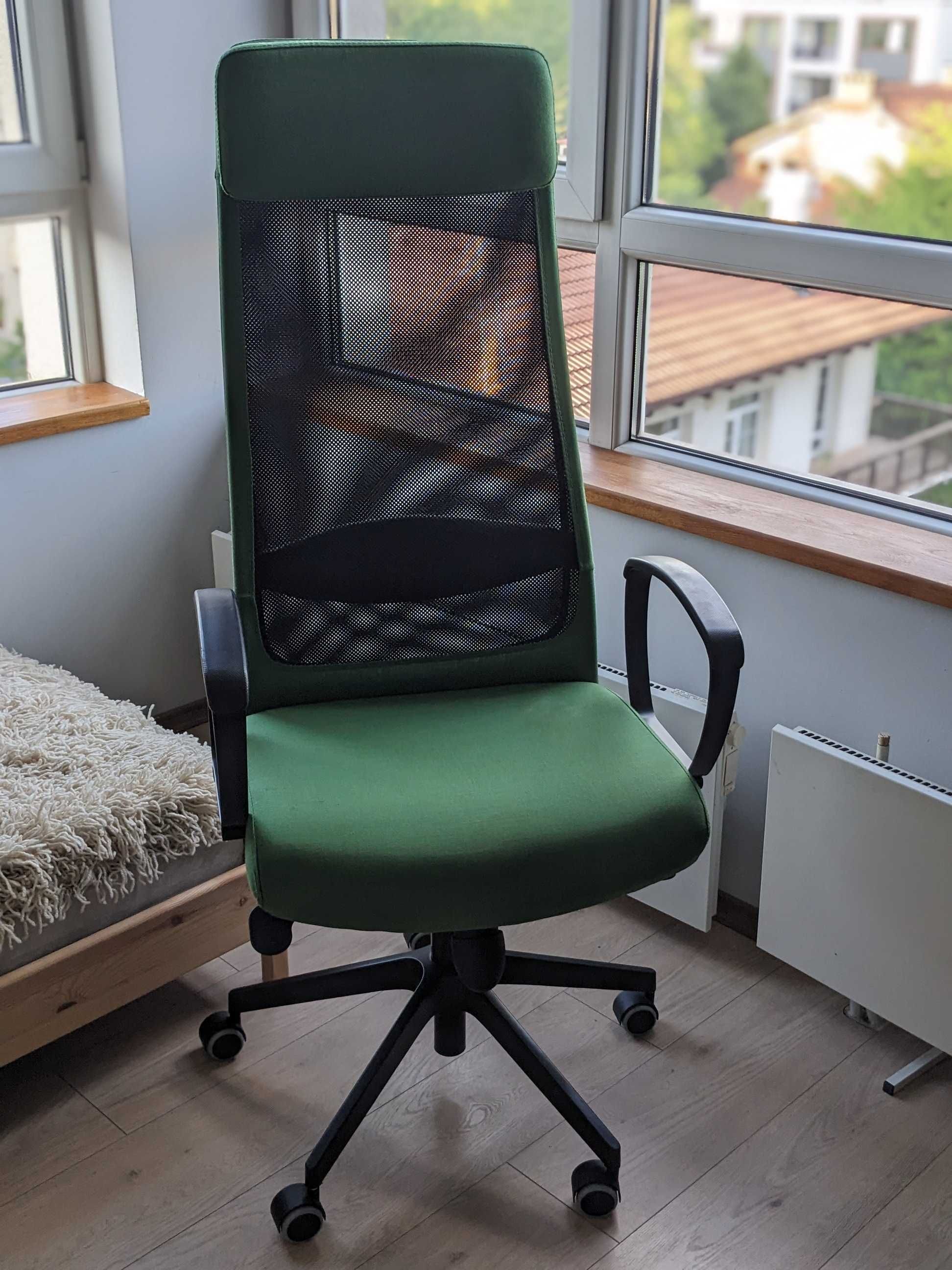 Офис стол IKEA ползван много малко