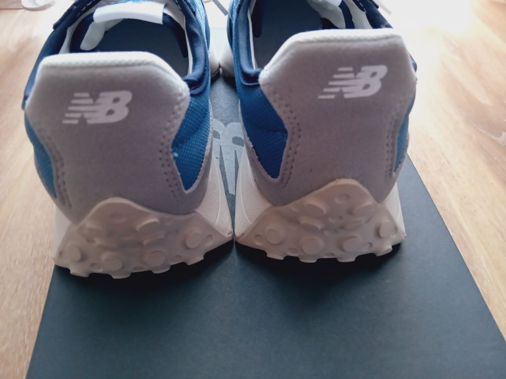 New Balance 327 - N37 нови маратонки