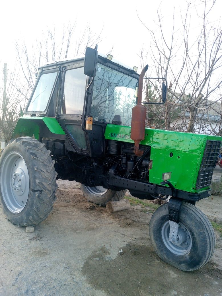 Belarus 80x traktor