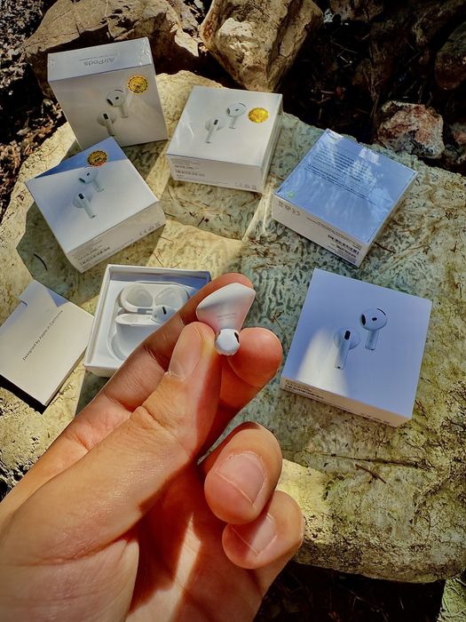 Casti Airpods 4 Sigilate