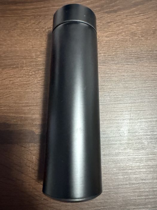 Termos nefolosit cu indicator de temperatura