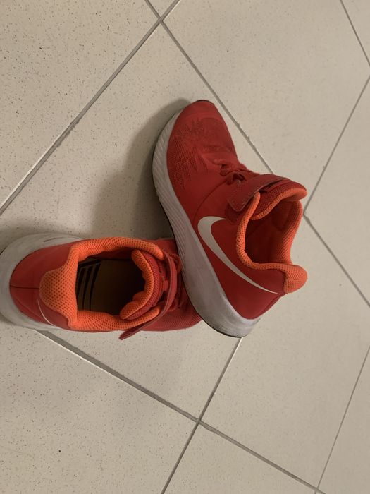 Adidasi nike star runner