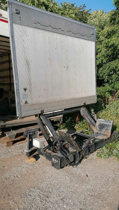 Бризентова надстройка 2016г със странична врата и падащ борд 7.30дължи