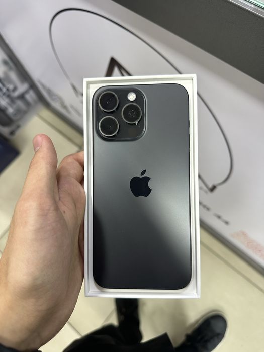 iPhone 15 Pro Max 256 Black Titanium!