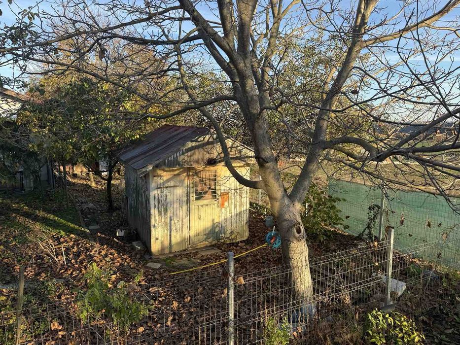 Градинска барака