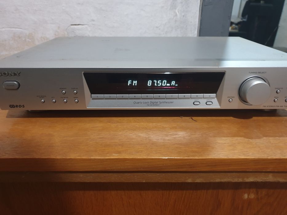 CD player , tuner ,casetofon ,  diferite modele
