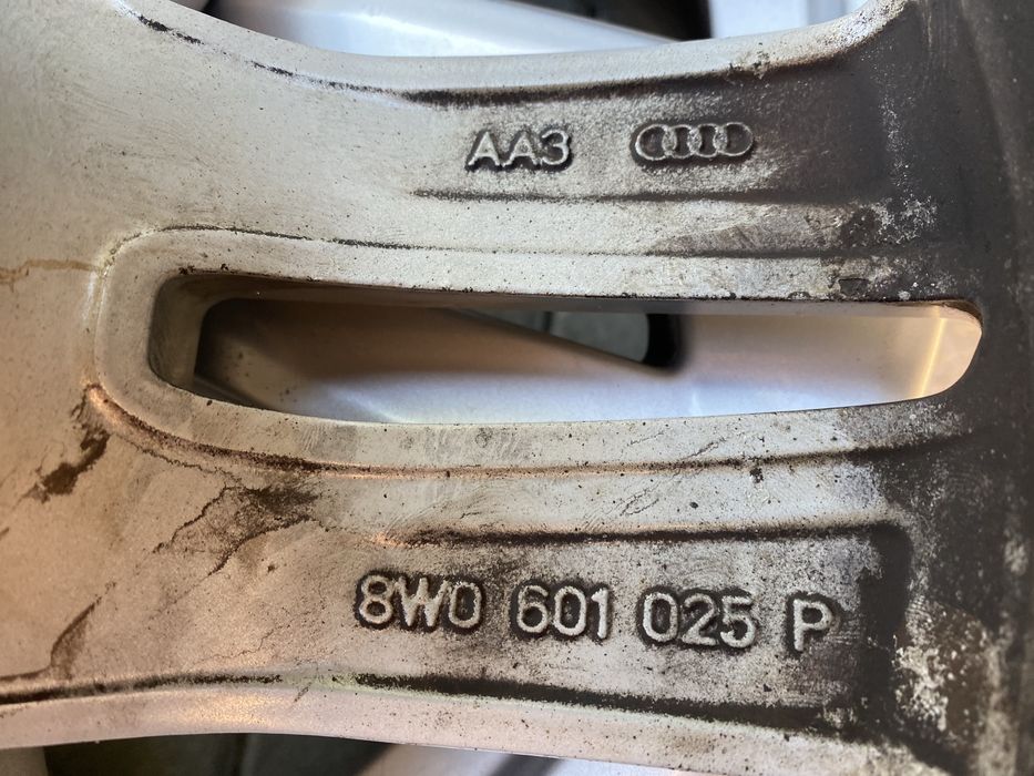 Jante origi 17 5 112 Audi A3 A4 A5 A6 A7 A8 Q3 Q5 Mercedes Wv Skoda Se