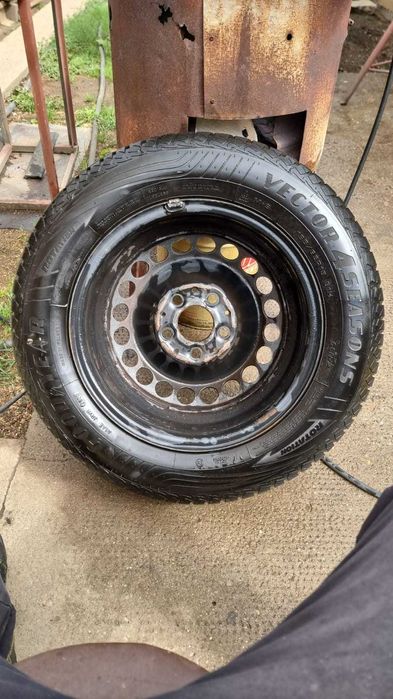 4x Jante tabla + anvelope 195/65 R15