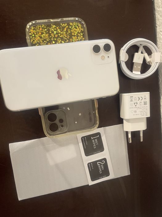 Iphone 11 64gb бял white много запазен