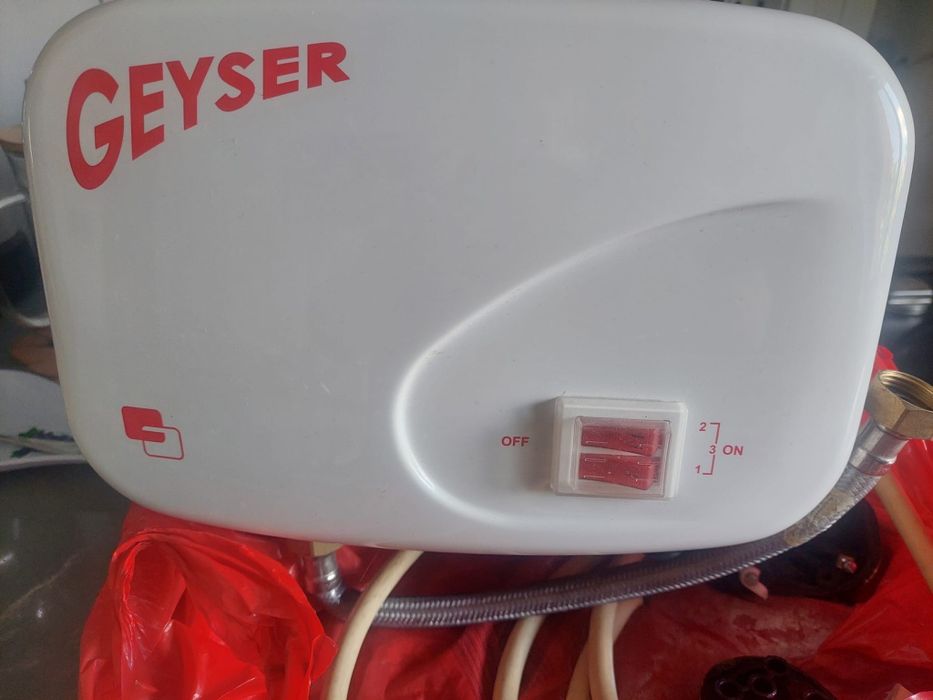 Boiler ptr încălzit apa plus baterie neagra