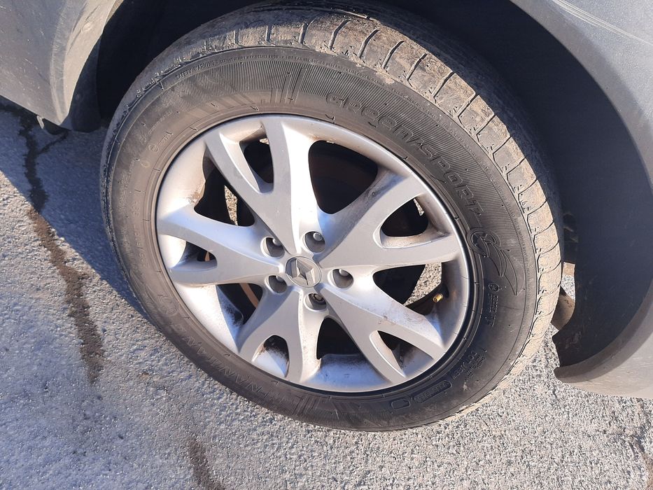 На части Renault Koleos 2.0 dci 2009 година