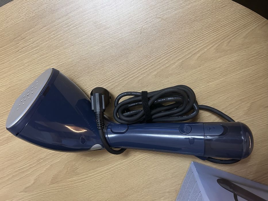 Fier de călcat vertical Philips