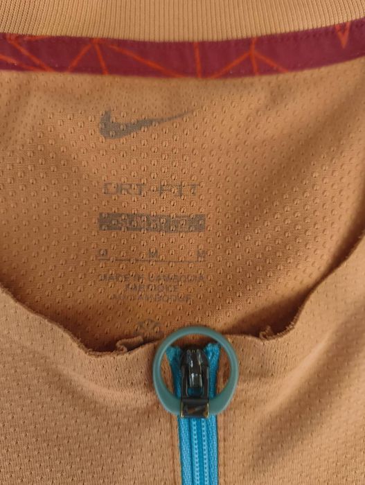 Спортна тениска Nike