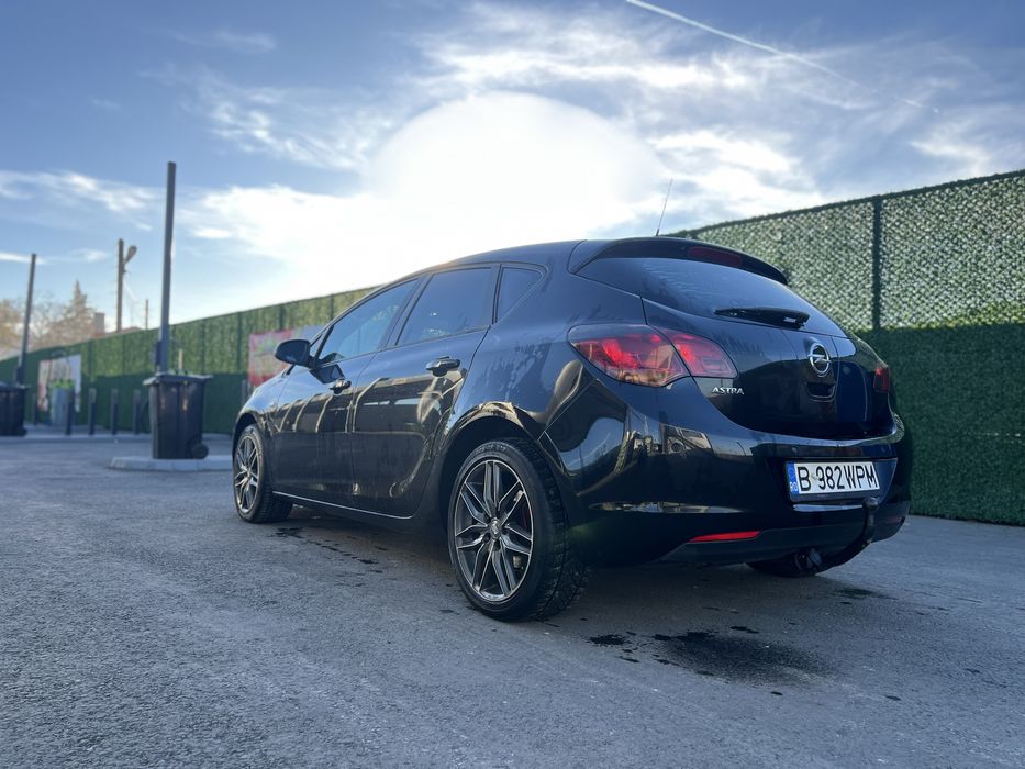 Opel Astra J 2011 1.6 benzina + GPL NOU accept variante