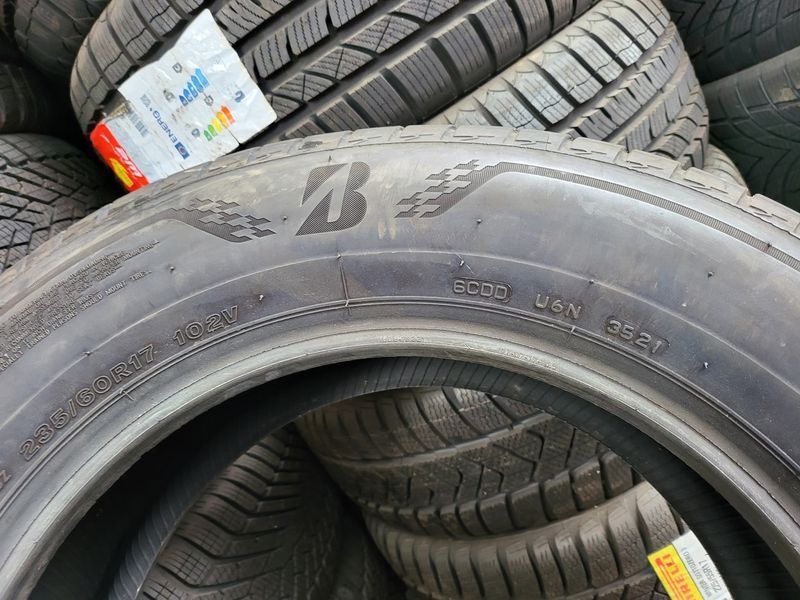 235/60/17 BRIDGESTONE 4бр