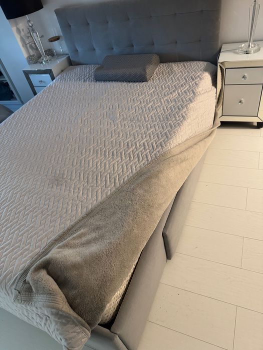 Vând pat dormitor și șezlong