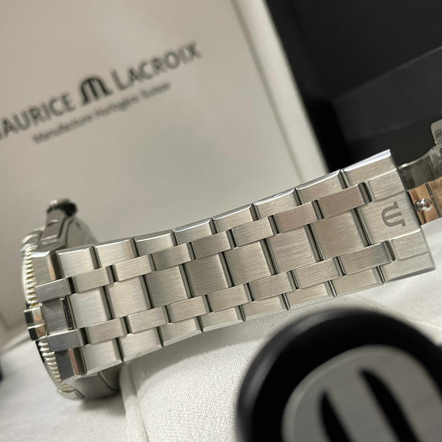 Maurice Lacroix Aikon Venturer Automatic