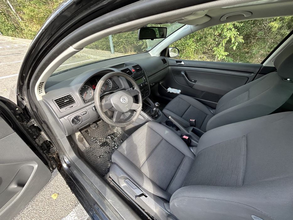 Vw golf 5 1.4 75 cp
