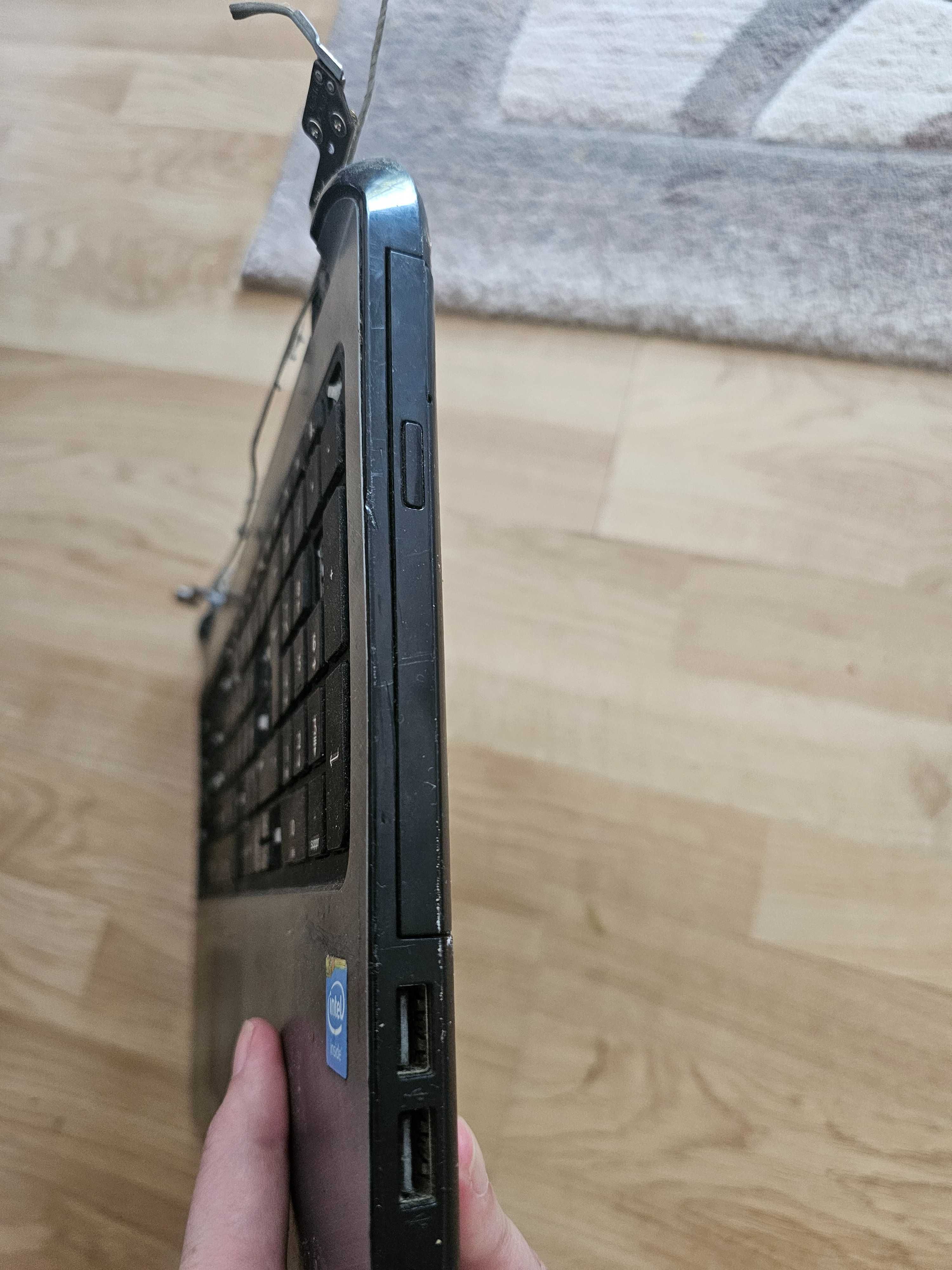 Лаптоп HP на части