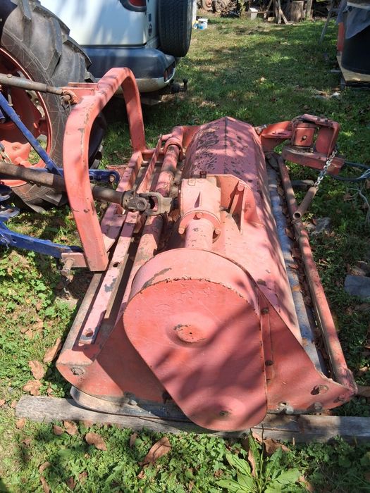 Tocator resturi vegetale