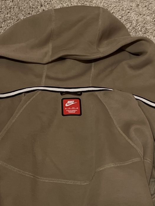 Nike Tech Fleece crem / bej – stare excelentă, original