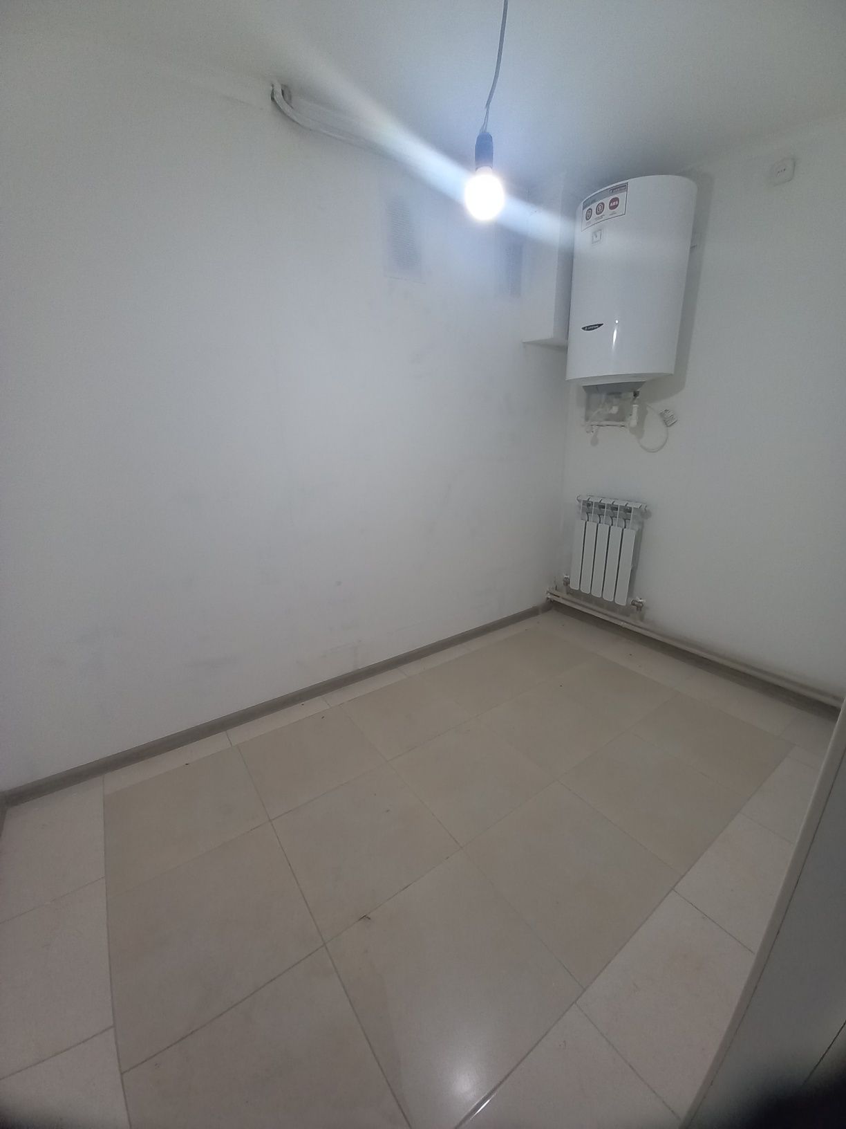 Продаётся 1 ком кв Сары-арка 25/2