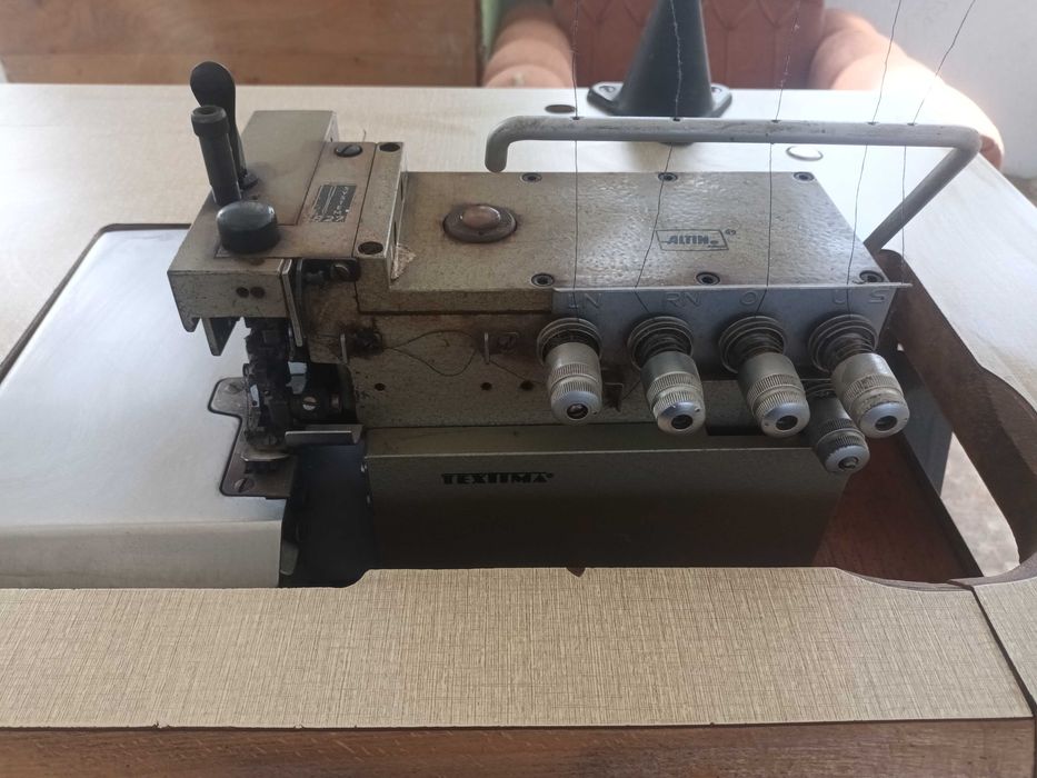Професионални шевни машини