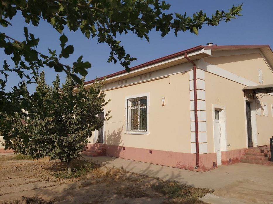 Намунали уй-жой сотилади