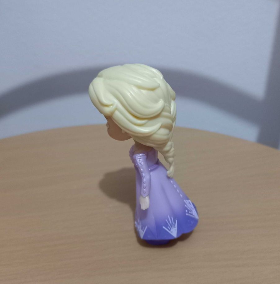 Mini figurina Elsa Frozen 2