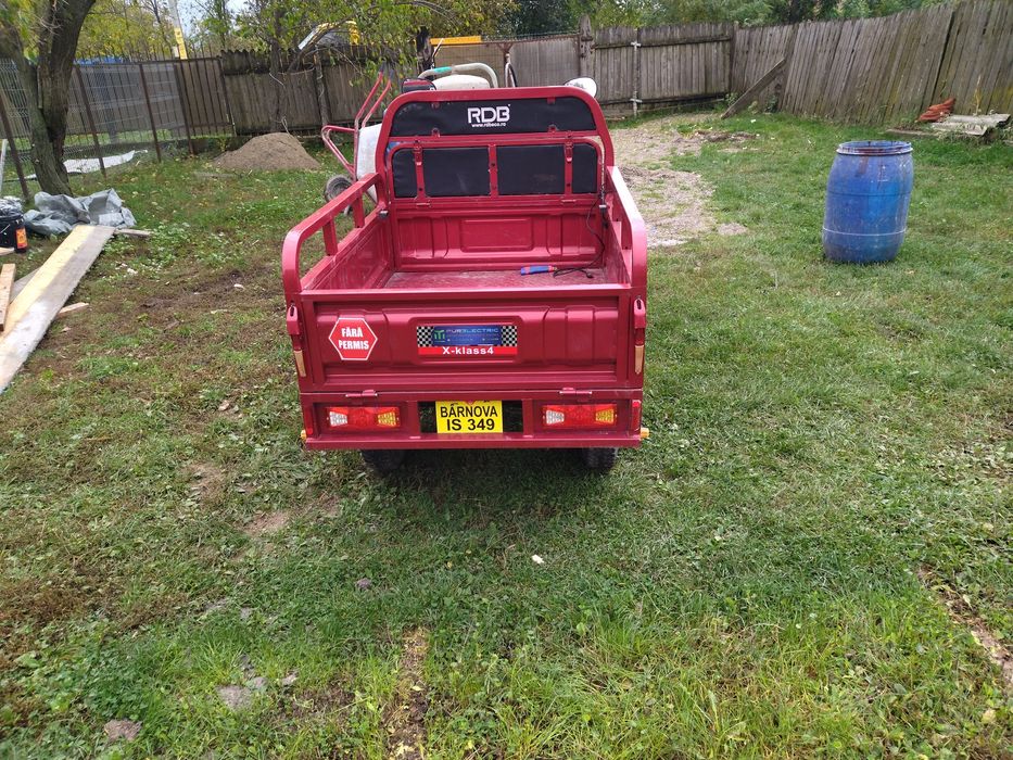 Vând triciclu electric