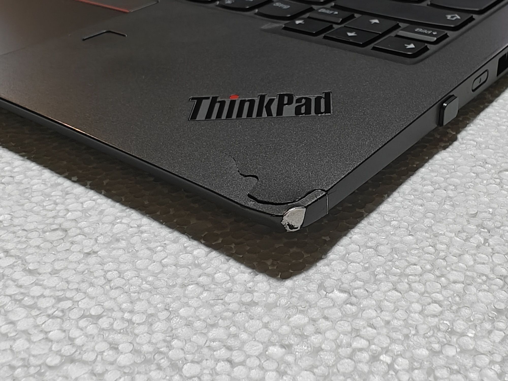 Lenovo Thinkpad X1 Yoga Gen5  I5 10210, 16 GB RAM, 256 SSD, Touch pen