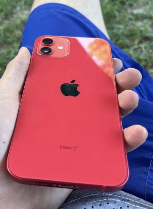 IPhone 12 RED