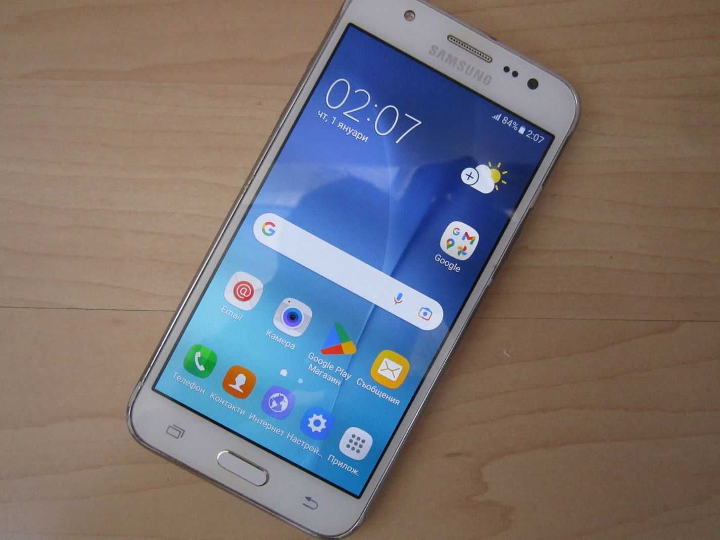 Samsung Galaxy J5 (2015) - отличен