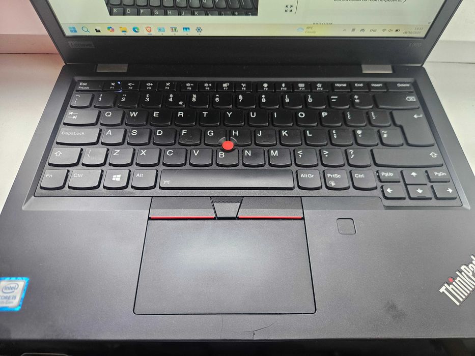 Компактен четириядрен лаптоп Lenovo  ThinkPad L390