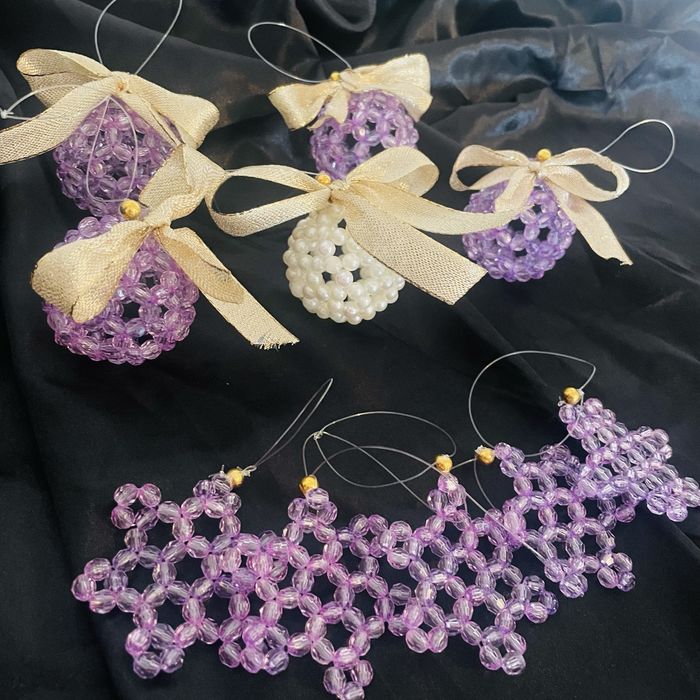 Globulete si stelute