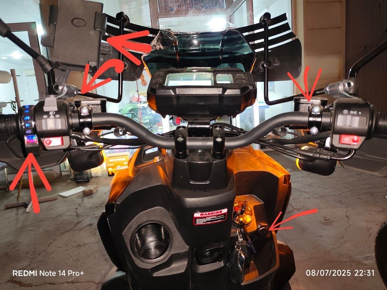 Moped / Tank / Benzinli skuter / Мопед / Танк / Бензинли скутер