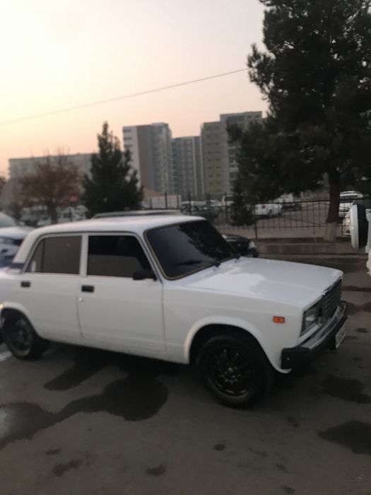 Jiguli vaz 2107 sotiladi