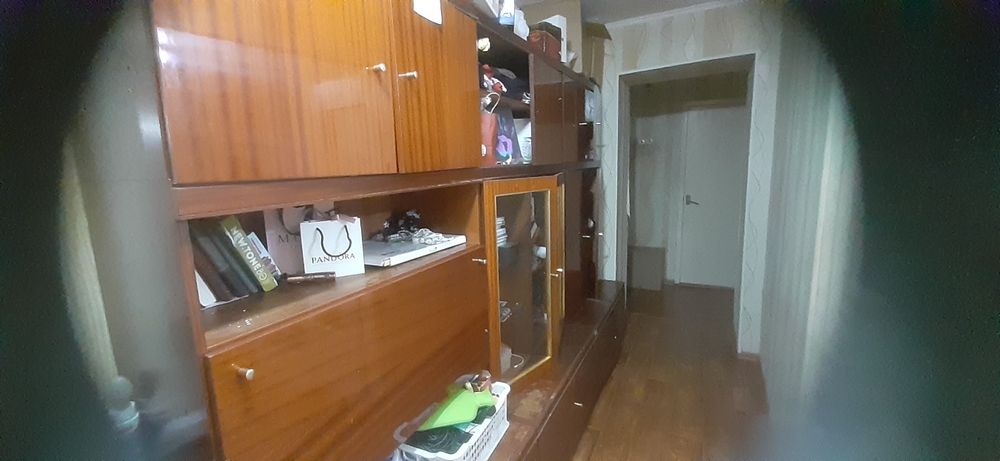 Стенка в комгату