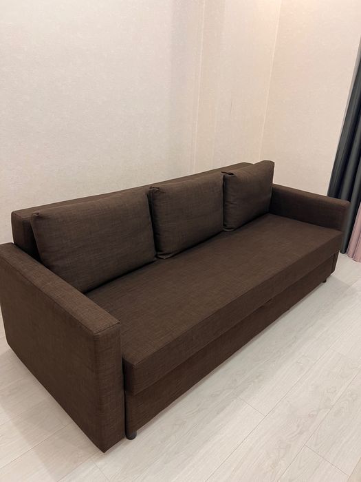 Диван IKEA Friheten