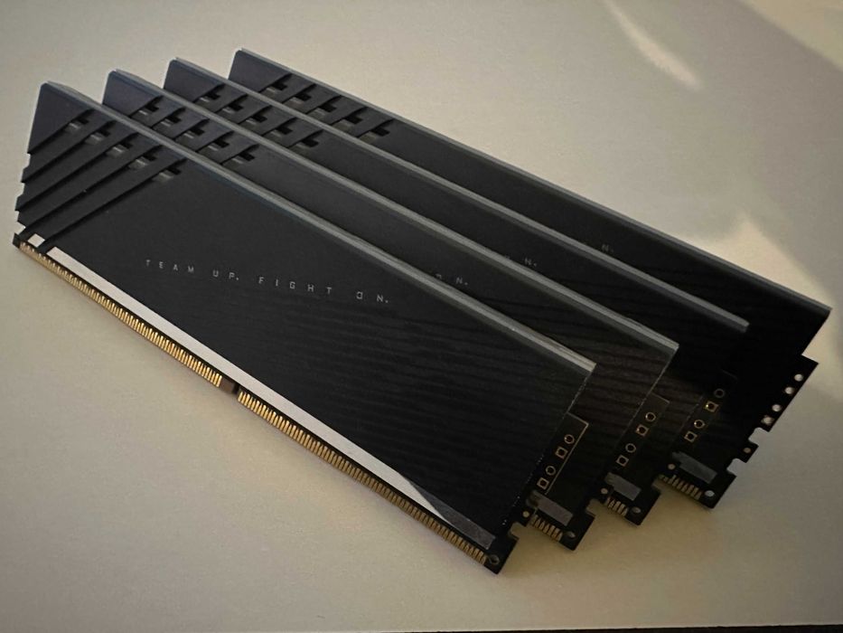 Memory 32GB DDR4-3600(XMP)(4x8GB)(RGB)