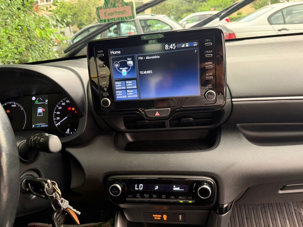 Toyota Yaris Hybrid 2021
