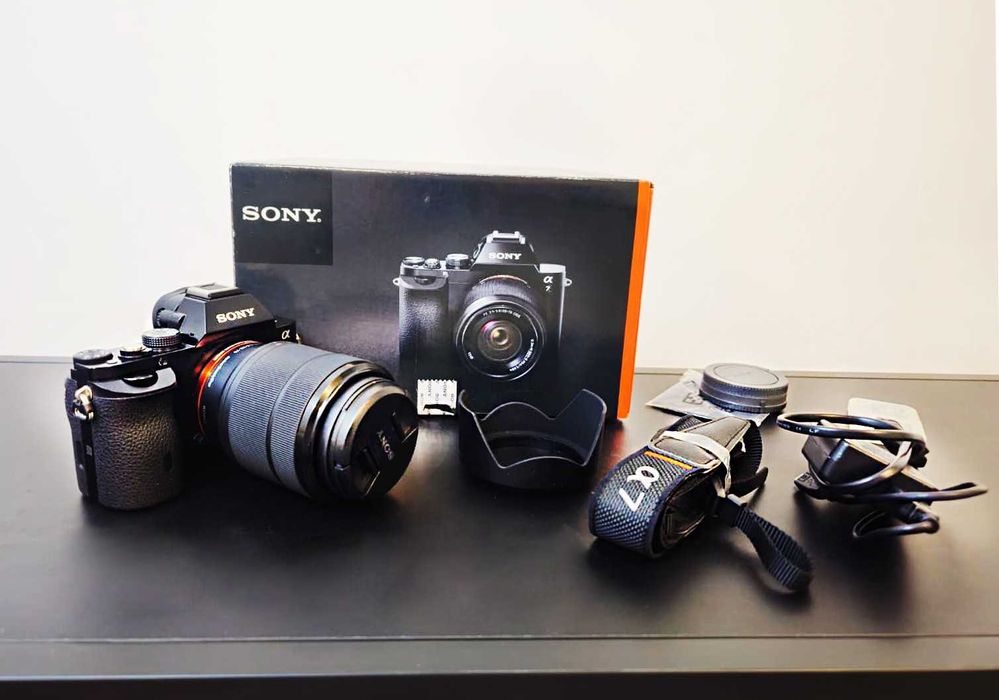 APARAT FOTO Sony A7 Mirrorless FULL FRAME 24 MP +Obiectiv FE 28-70 OSS