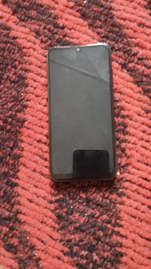 Redmi Not 7 + zor ishlidi srochna sotiladi.