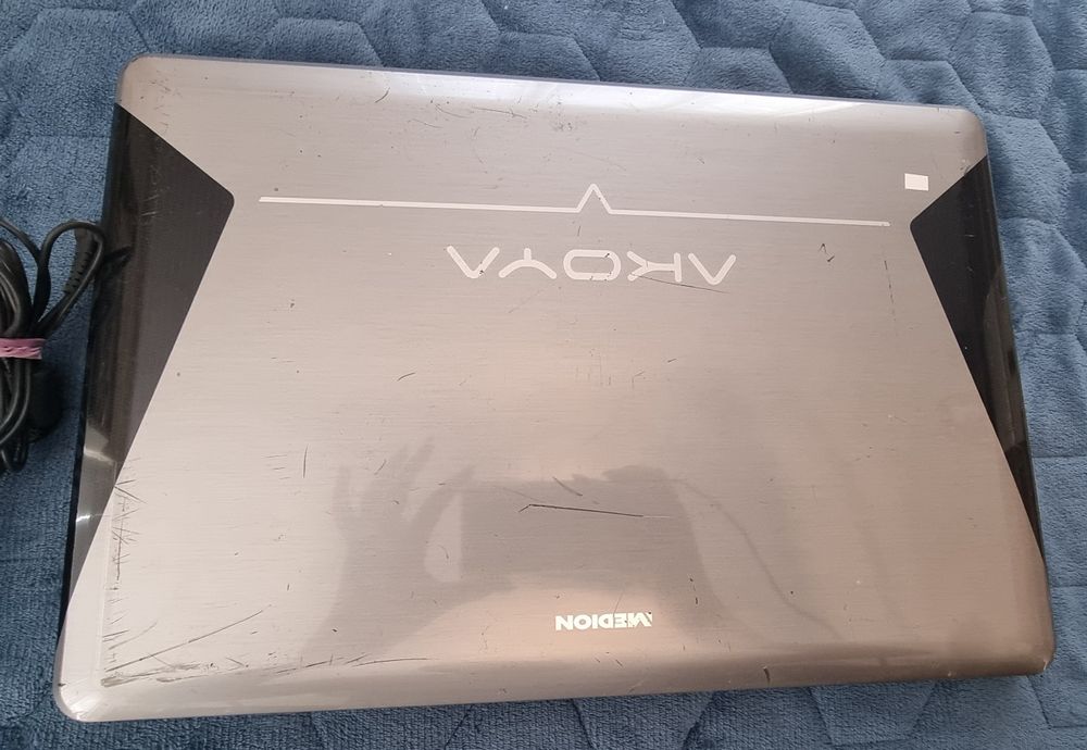 Лаптоп Medion E7212 за части