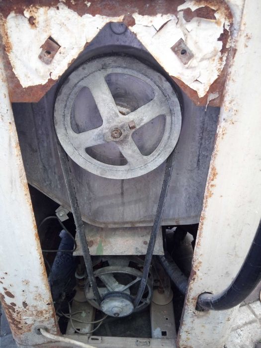 Vand masini de cusut, aspirator din 70', motor, textolit, electrice,
