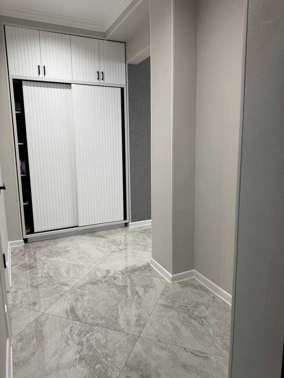 СРОЧНО !! Продается квартира в Яшнабаде 3/7/8 ( 67 кв/м ) Авиасозлар 2