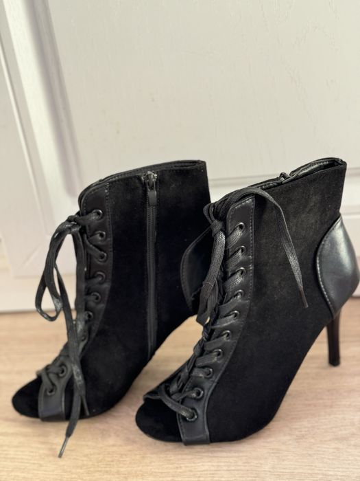 Продам Туфли High Heels