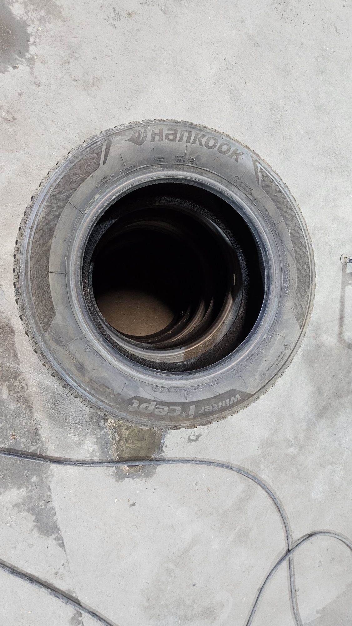 4бр. гуми HANKOOK 205/60/16, DOT 2024